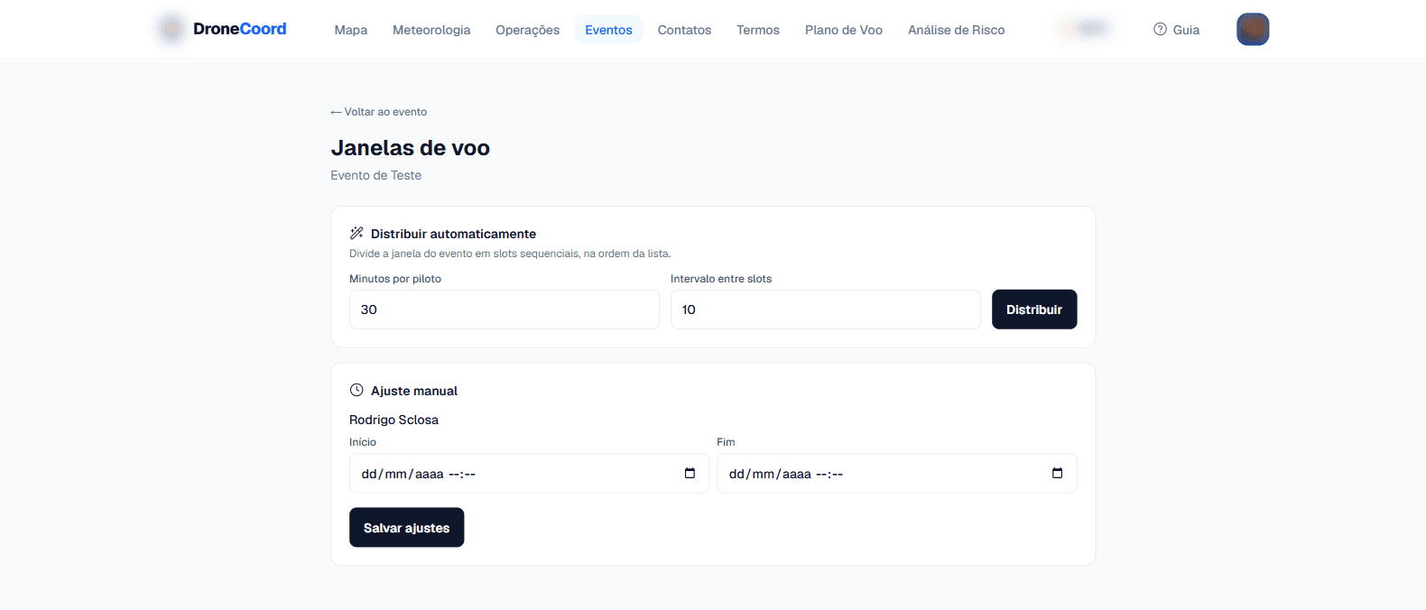 Janelas de voo: distribuição automática em slots e ajuste manual por piloto.